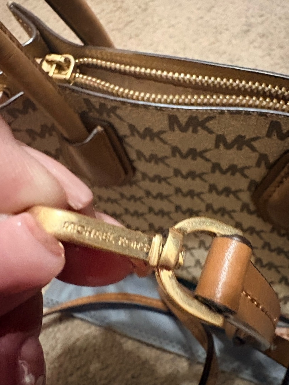 Michael Kors Cream Signature Satchel with Tan Trim - Picture 6 of 6